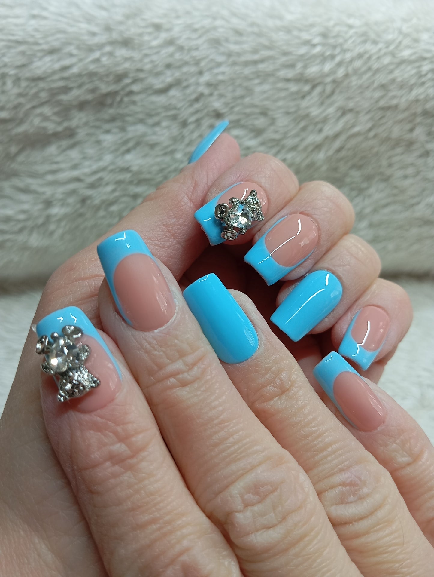 Bleu Cristal